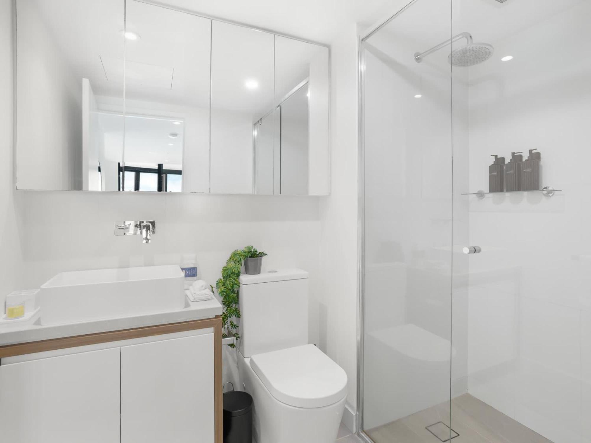 Valley Getaway - Rooftop Pool - Parking - Sleeps 6 * Brisbane