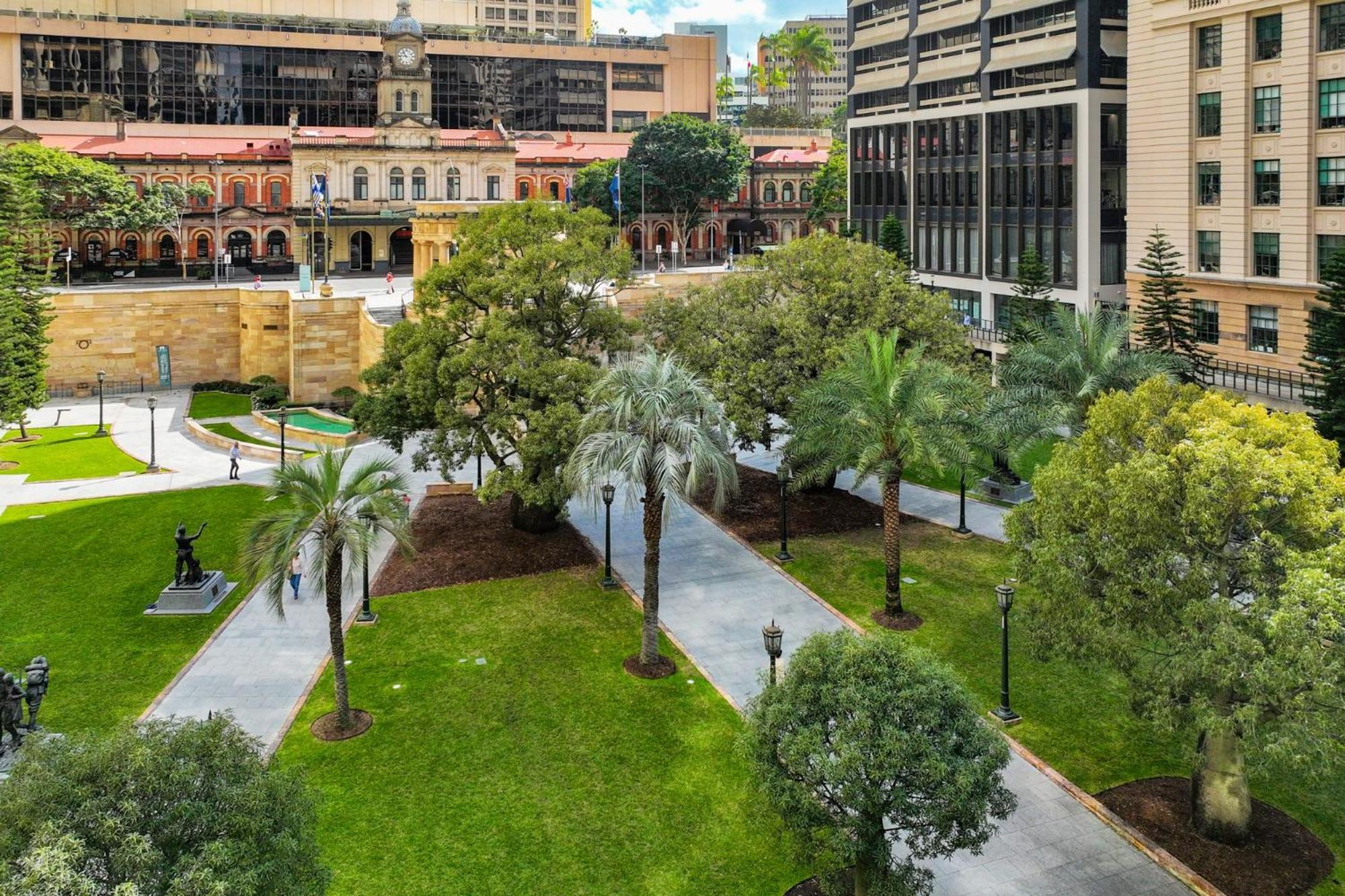 Modern 1-bed In Spring Hill Apartment Brisbane