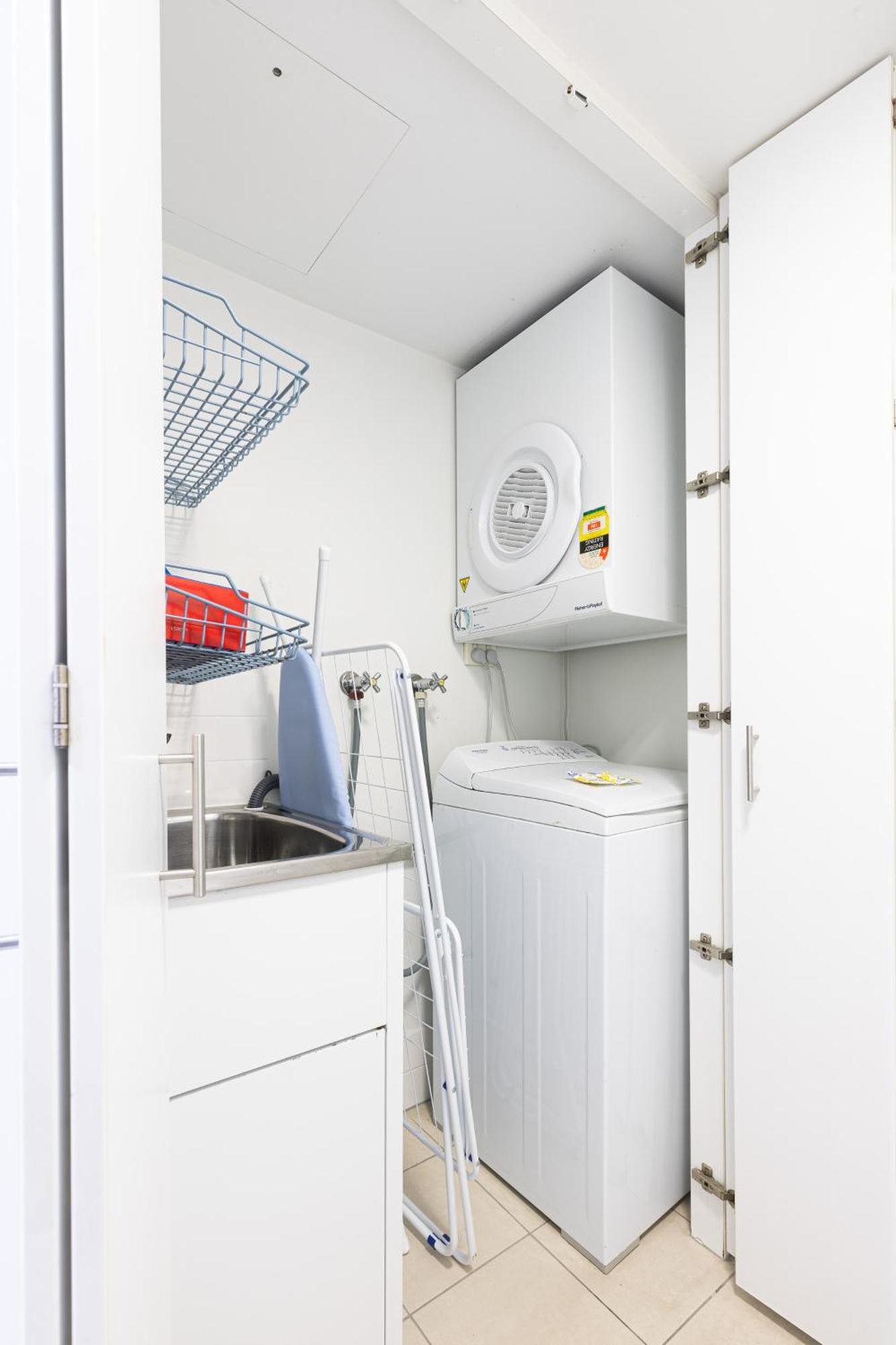 Oaks Panoramic 2br With Pool, Parking, Gym Brisbane