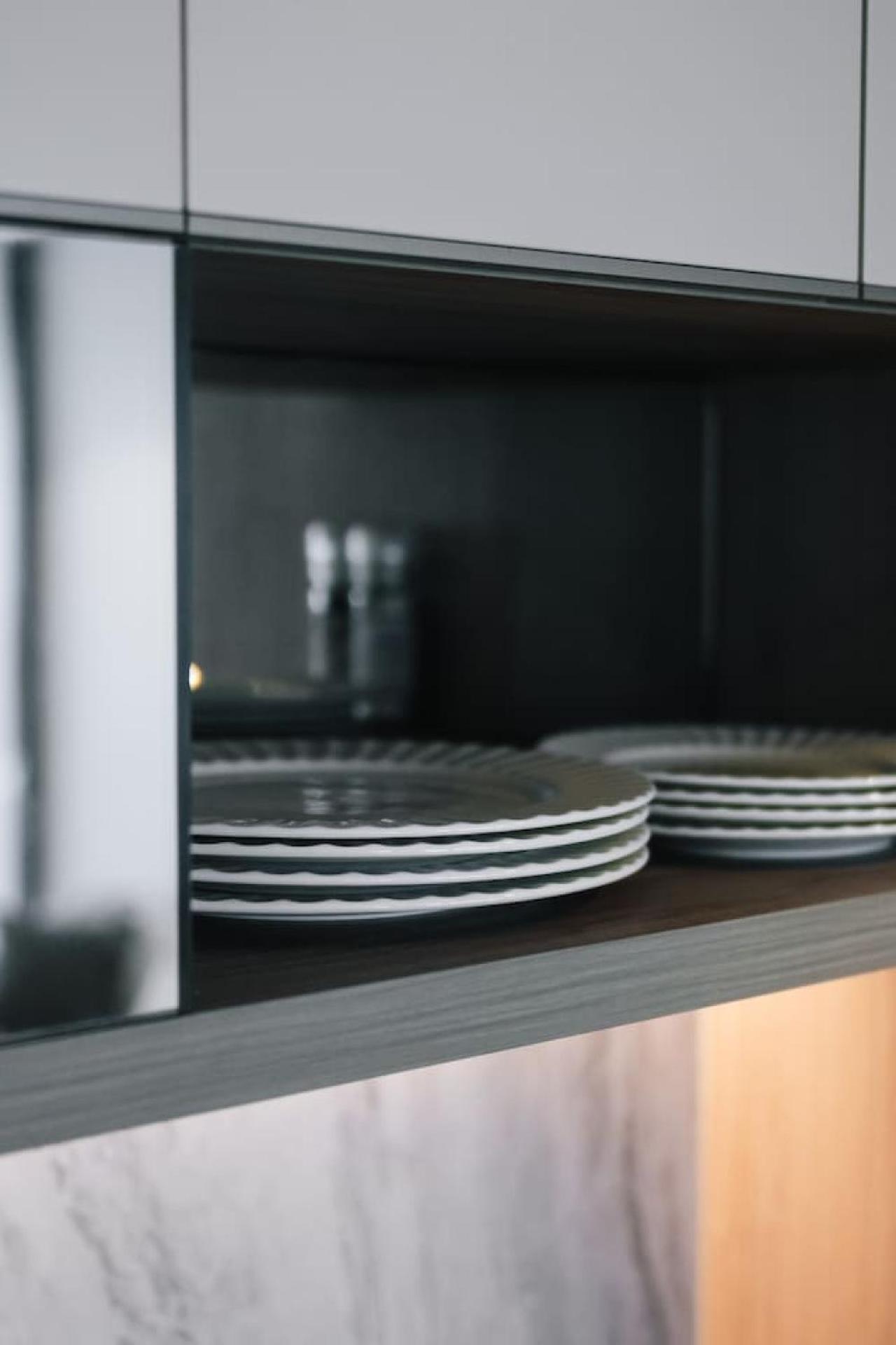 Stylish 1br Retreat With Stunning High-rise Views Brisbane