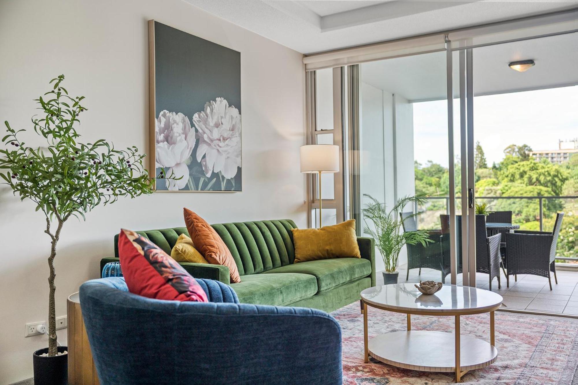 Apartment Stylish Parklands & Retreat - Stunning Views, Gym, Pool, Private Carpark, Walk To Suncorp Stadium Brisbane