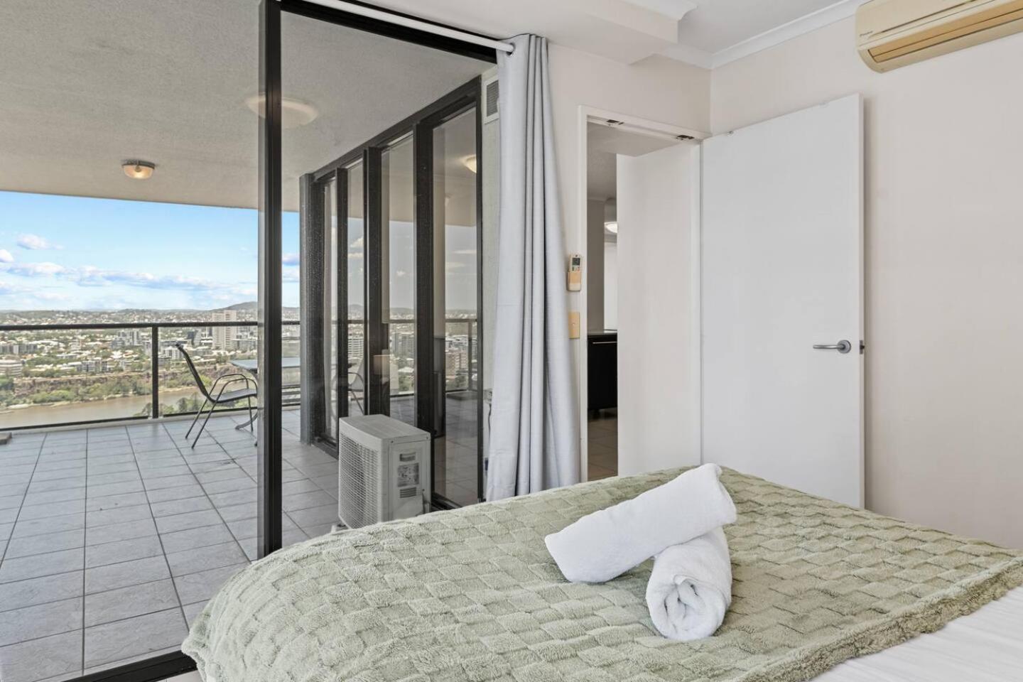 Luxury High Rise 2br In Cbd * Brisbane