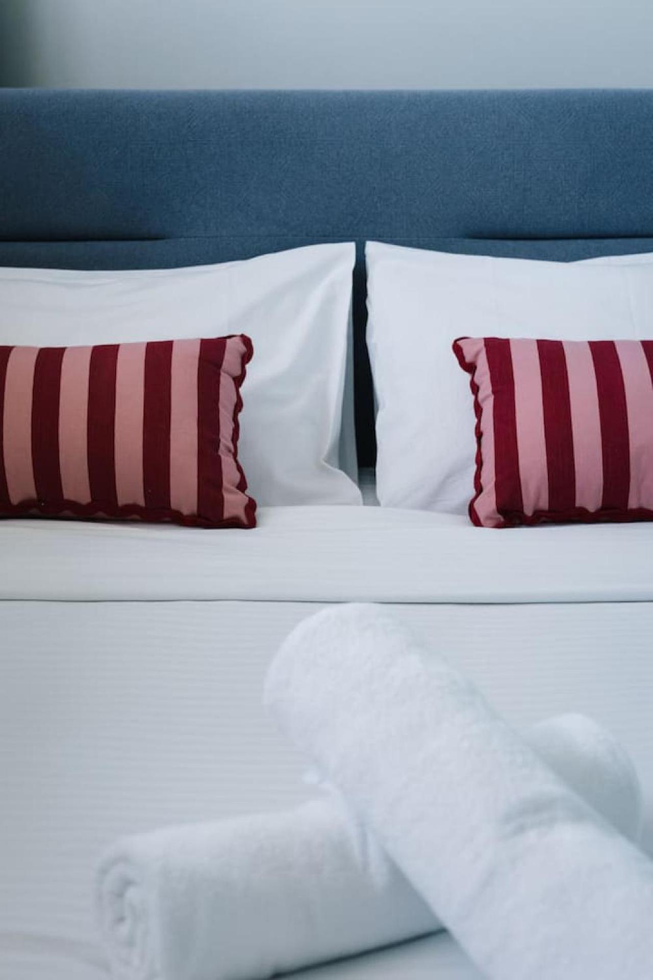 Modern 2br Easy Access To Everywhere *