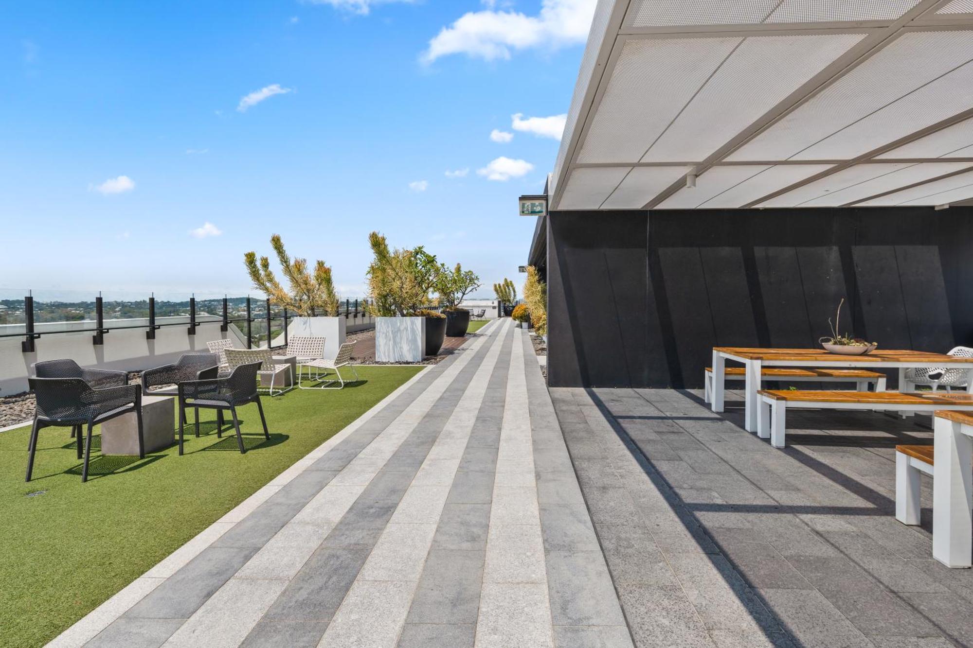 Bright 2br With Sofa Bed In Woolloongabba Brisbane