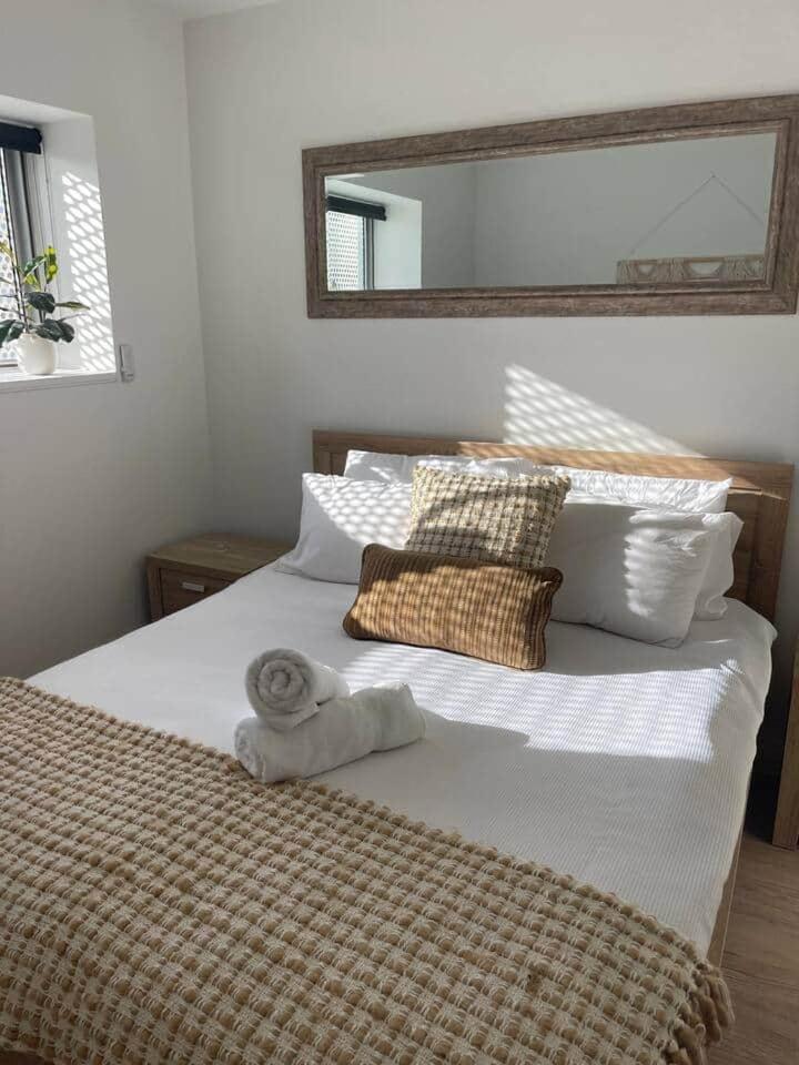 Inner Gem Next To St Andrews Hospital & Park Apartment