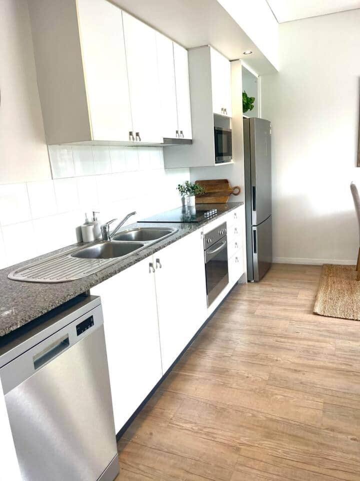 Apartment Inner Gem Next To St Andrews Hospital & Park