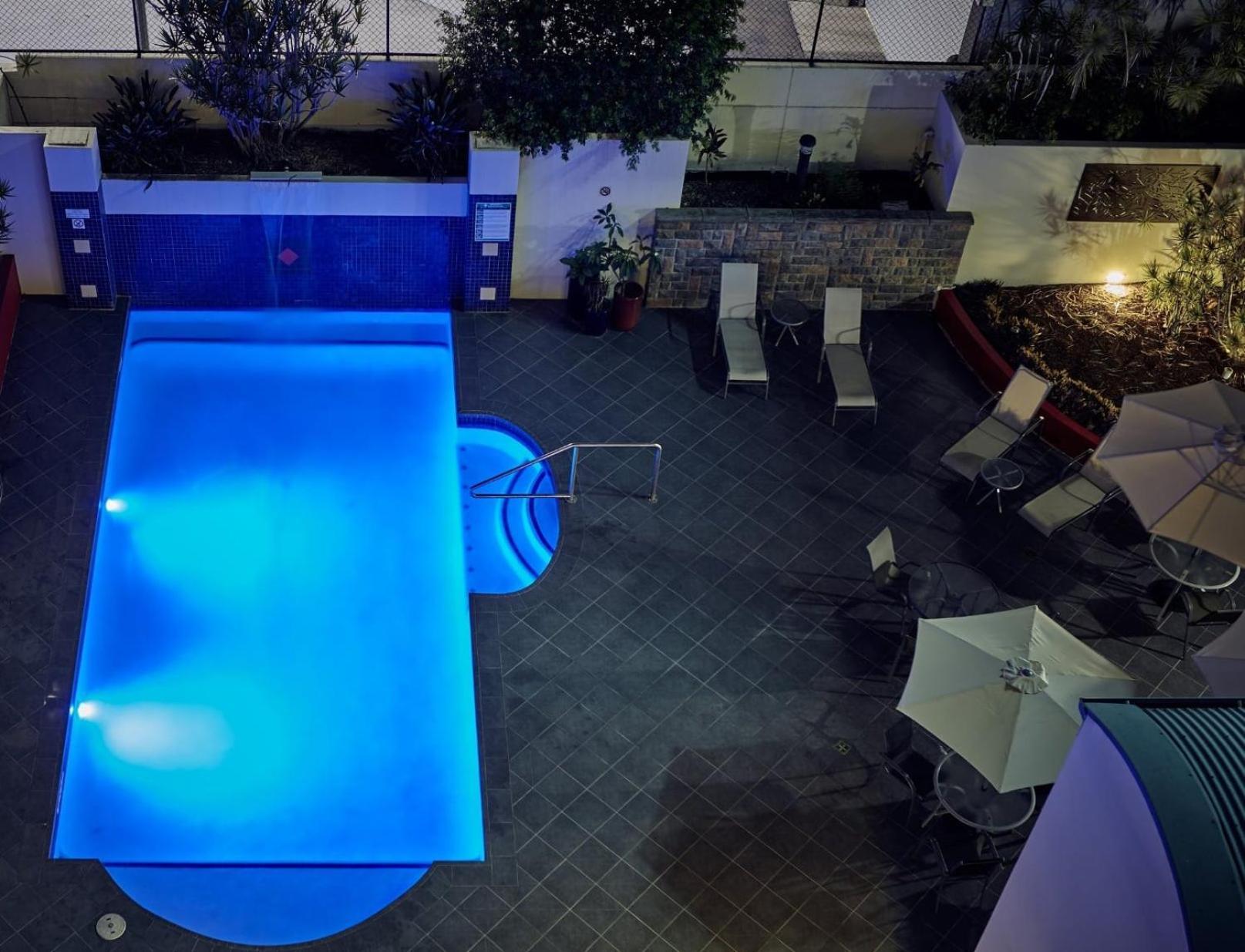 Aparthotel West End 4*