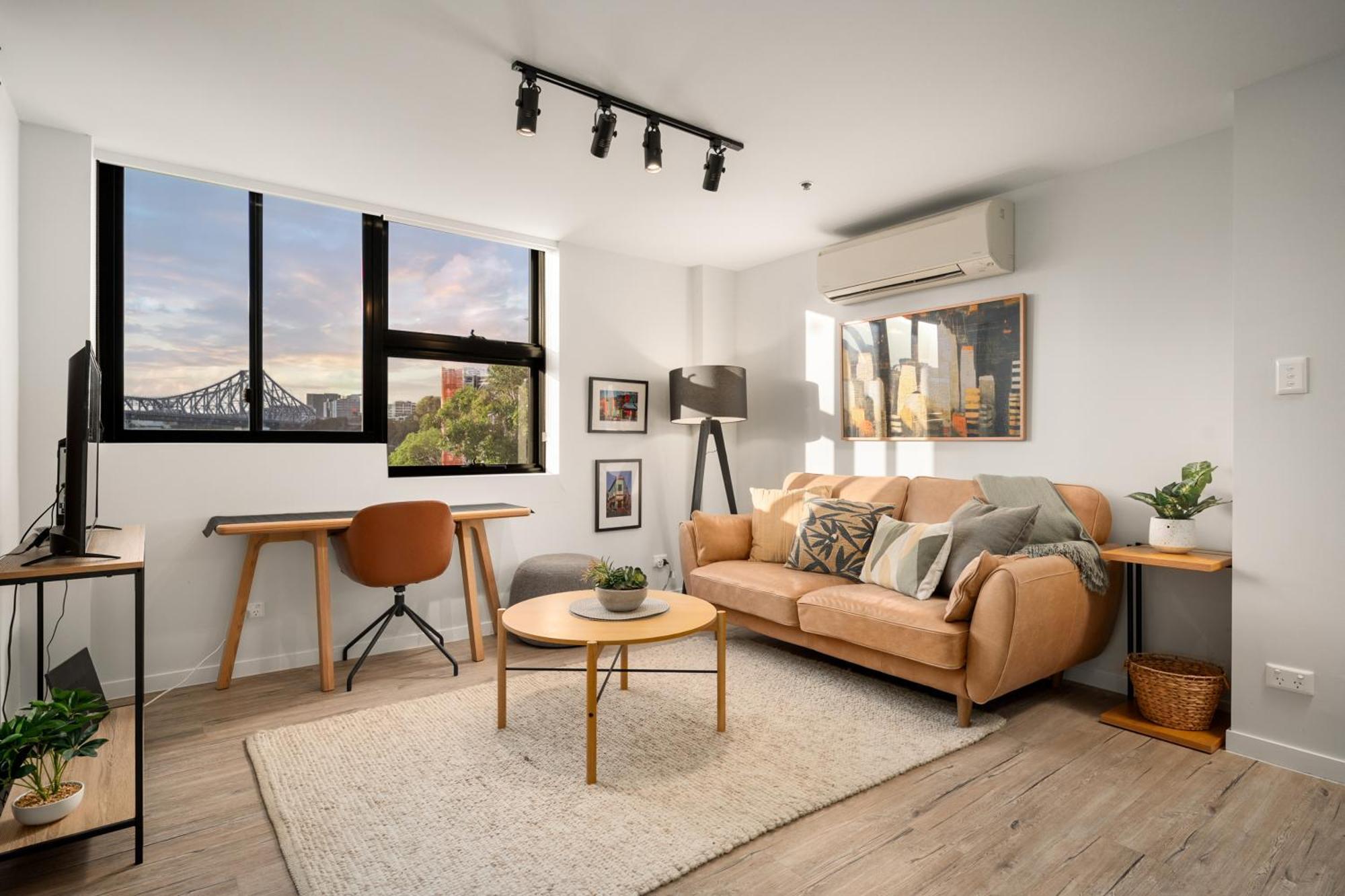 Apartment Groovy! ~ New Farm ~ Walk To Cbd *