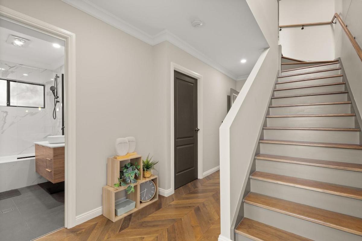 Cozy Retreat With Ac Entire Place Holiday home Brisbane