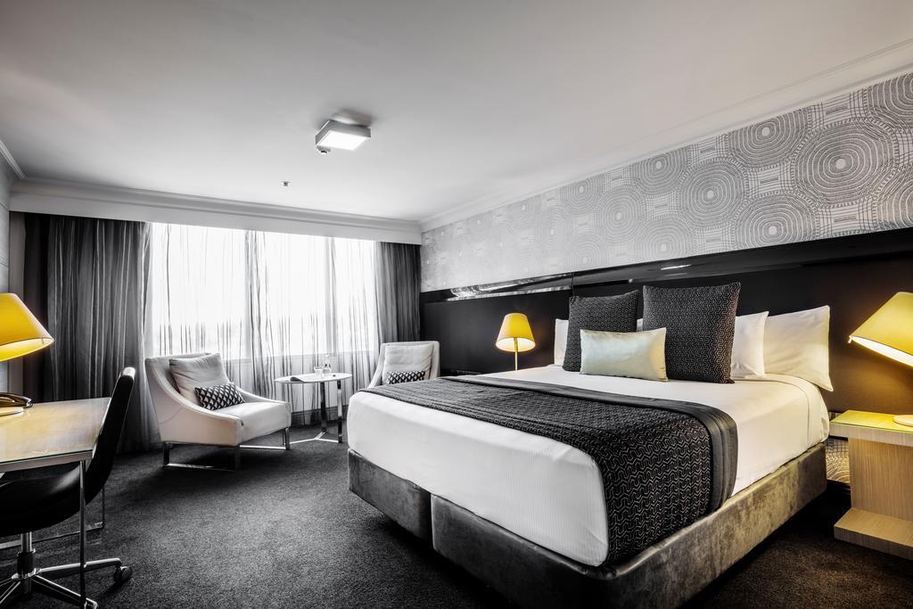 Pullman King George Square 5* Brisbane