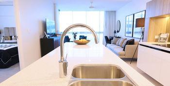 Alex Perry & 4* Brisbane