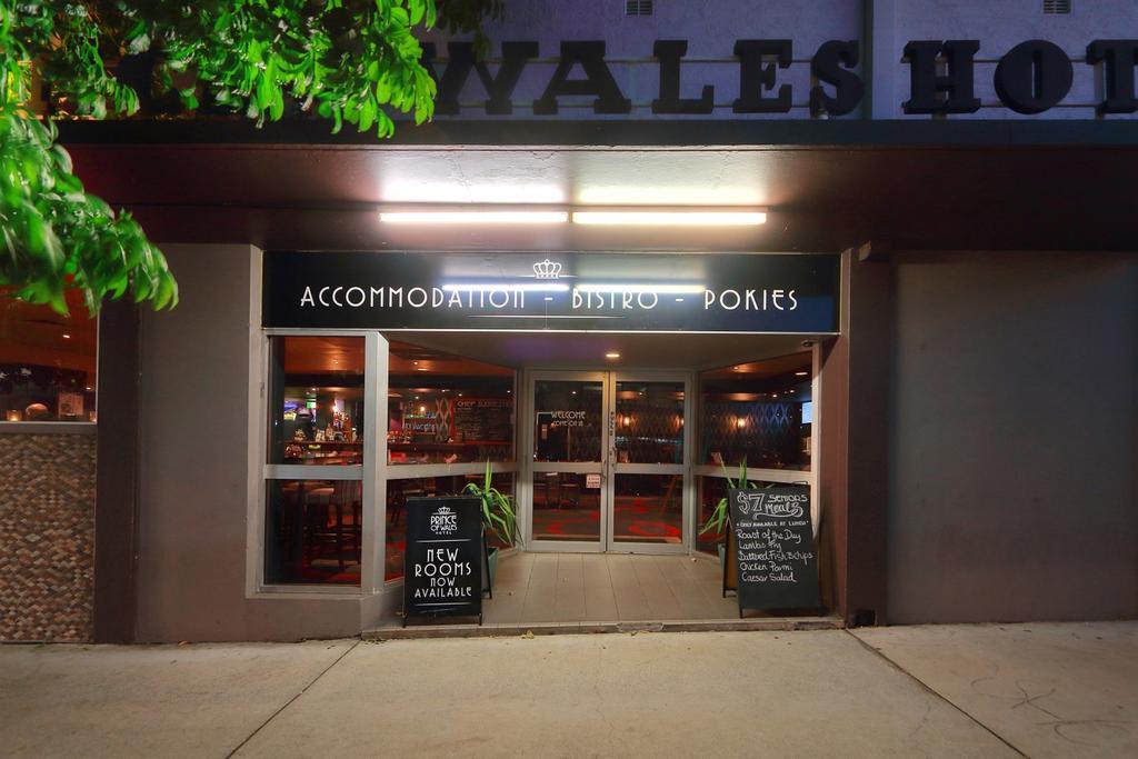 Nightcap At Of Wales