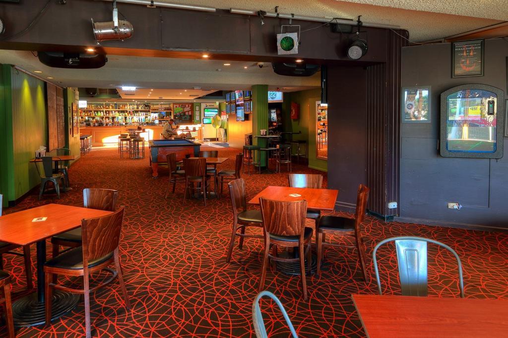 Hotel Nightcap At Of Wales Brisbane