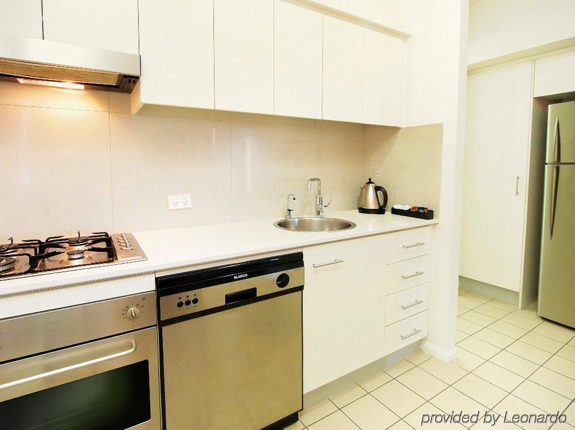 Oaks On Margaret Aparthotel