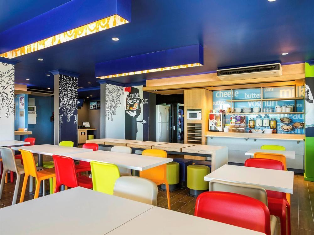 Ibis Budget Airport 3*