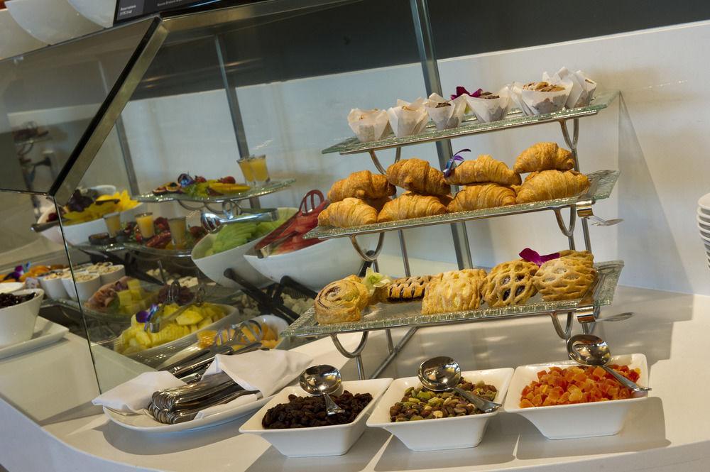 Novotel Airport Hotel