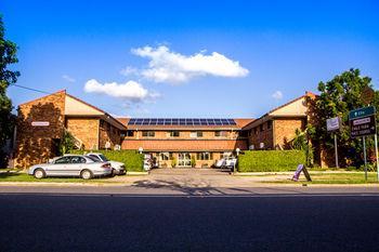 Ascot Budget & Residences Motel