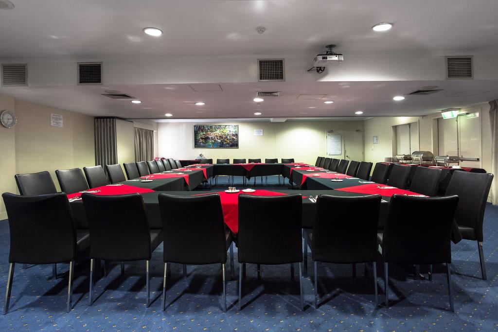 Hotel Riverside Southbank 4*