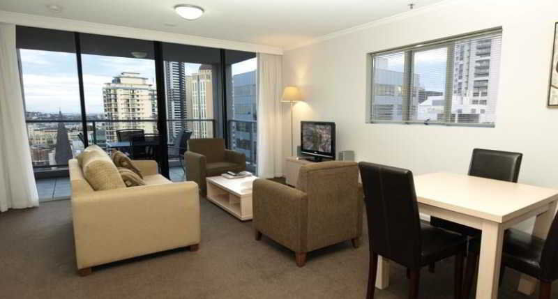 Oaks Lexicon Aparthotel
