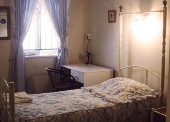 Annie's Shandon 3* Brisbane