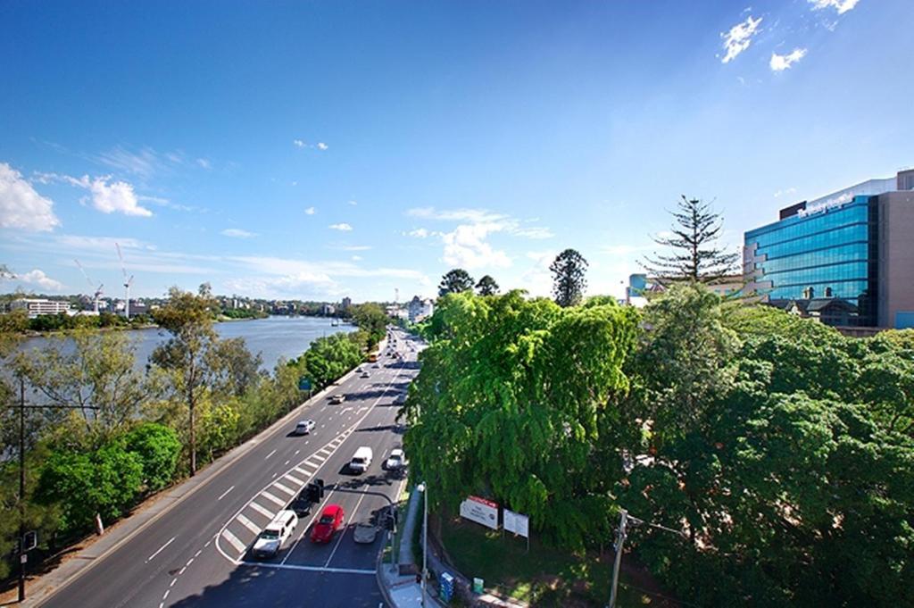 Chasely 3* Brisbane