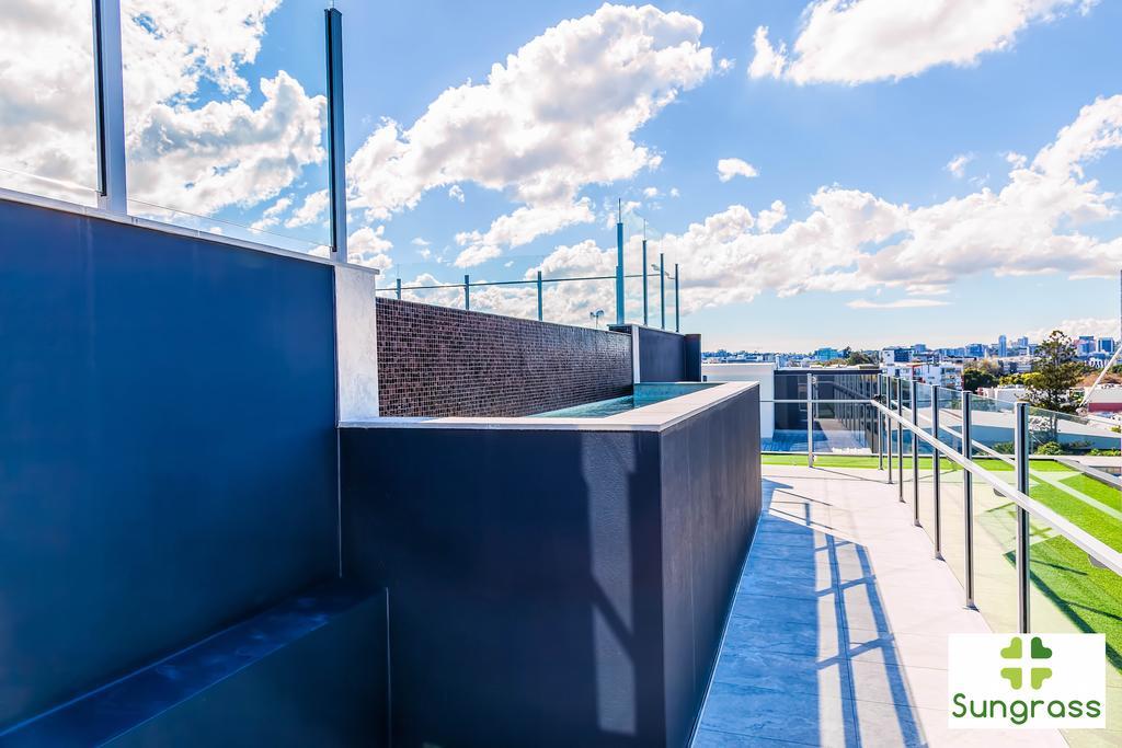 Soko Waterfront West End Aparthotel 4*