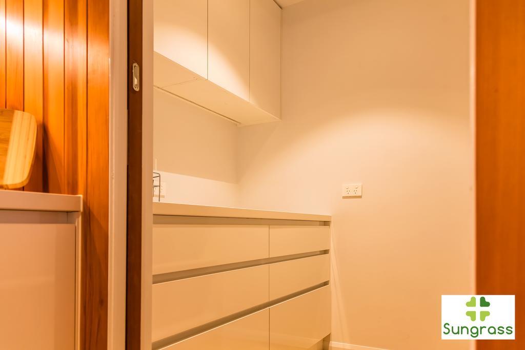 Soko Waterfront West End Aparthotel 4*