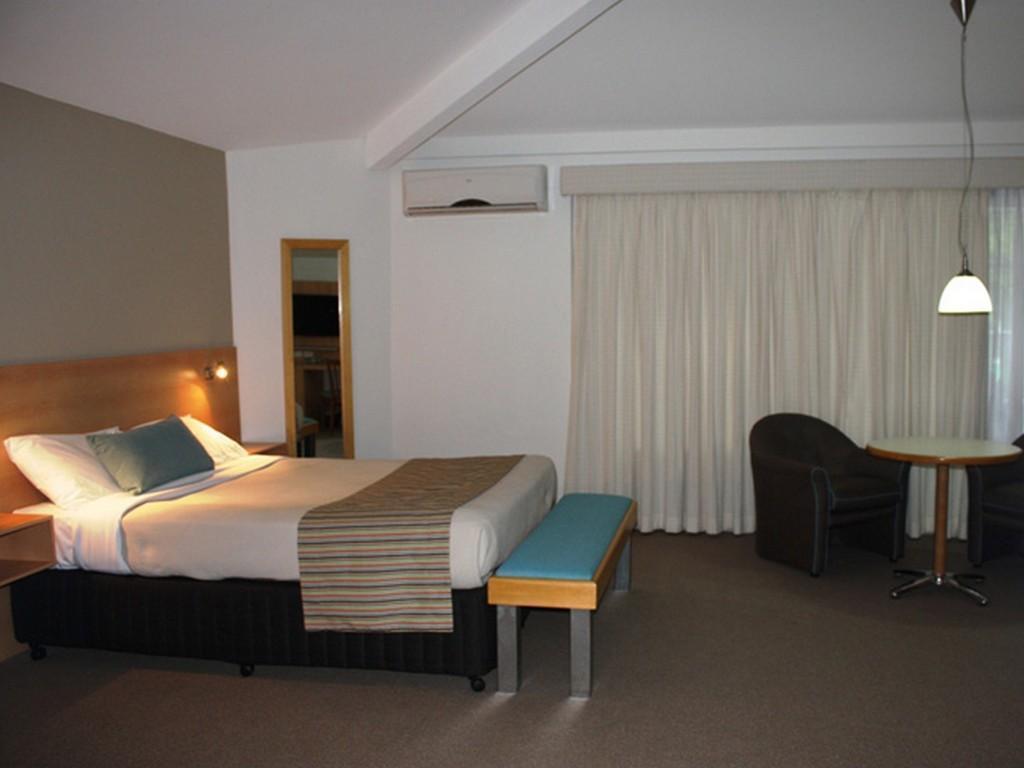 Airport International Hotel