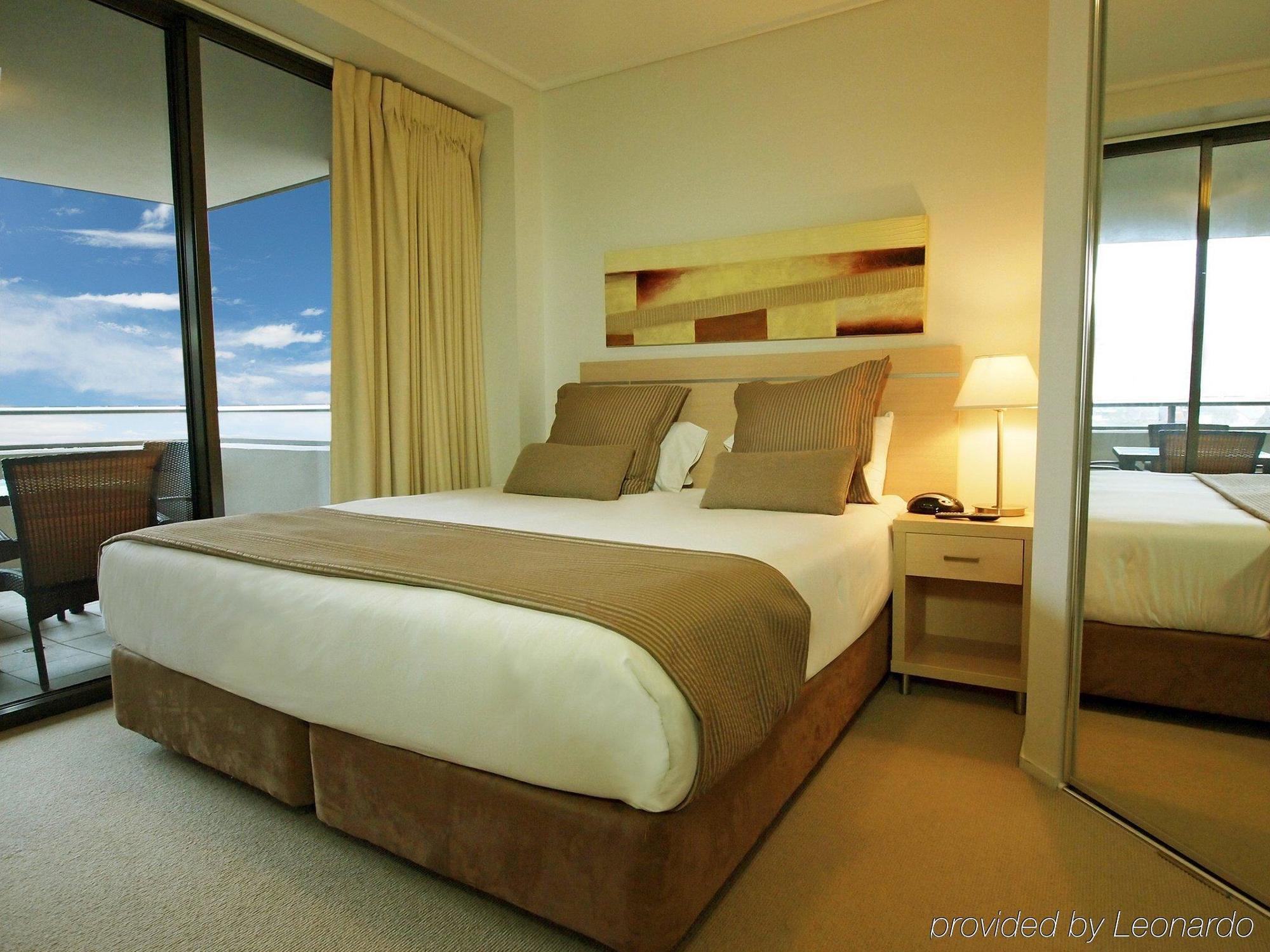 Aparthotel Oaks Aurora 4*