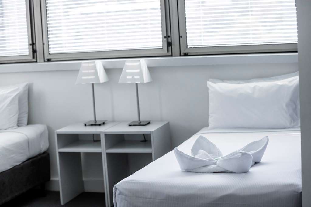 George Brisbane, Independent Collection By Evt Hotel 4*