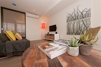 Aparthotel Vine South 5*