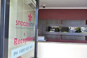 Snooze Motel