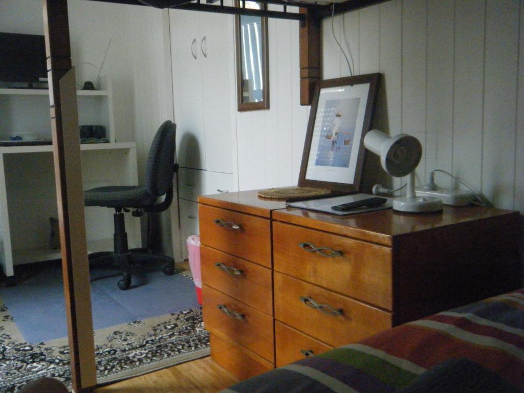 Guest house Eton House 4*
