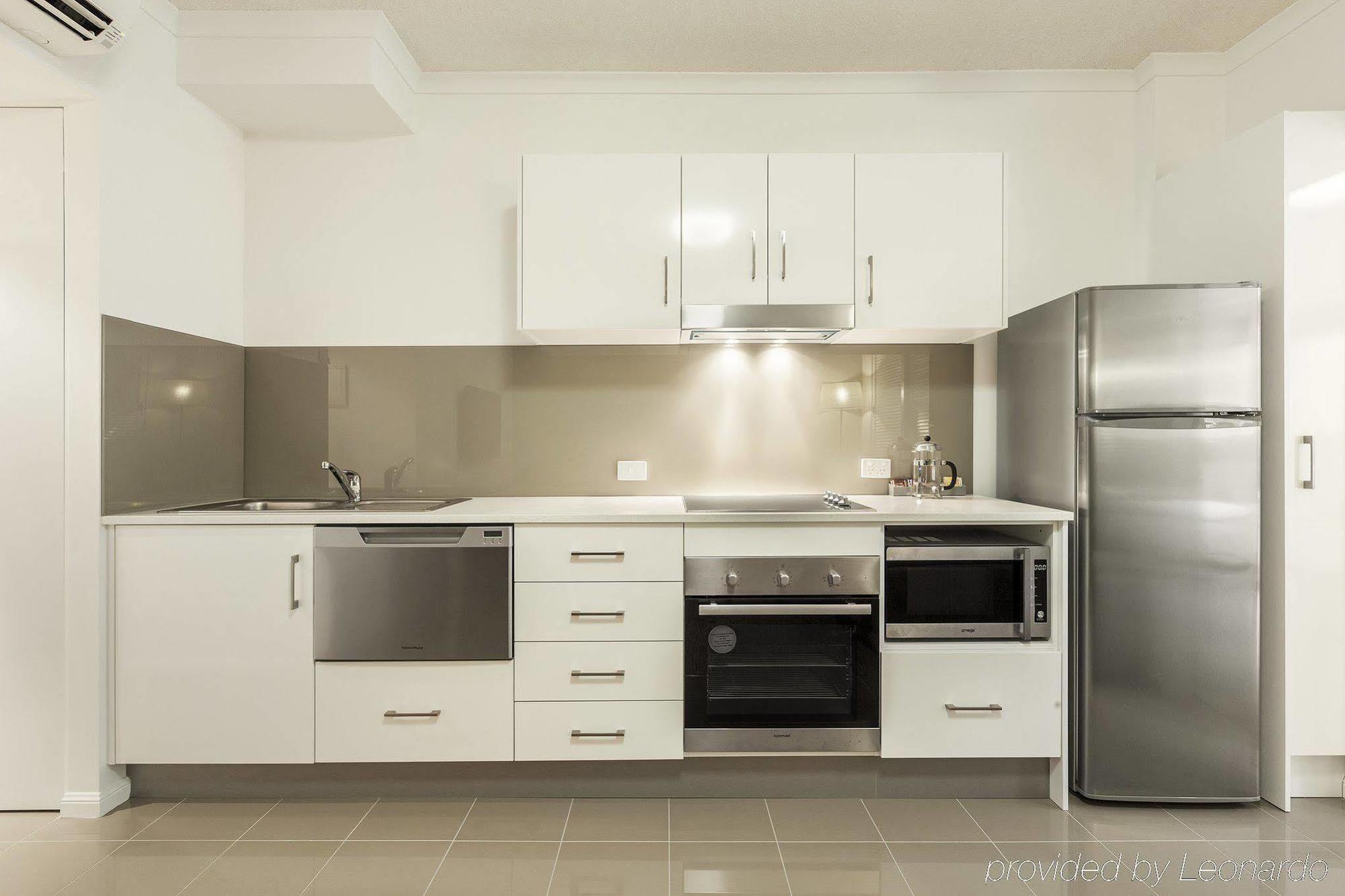 Quest On Story Bridge