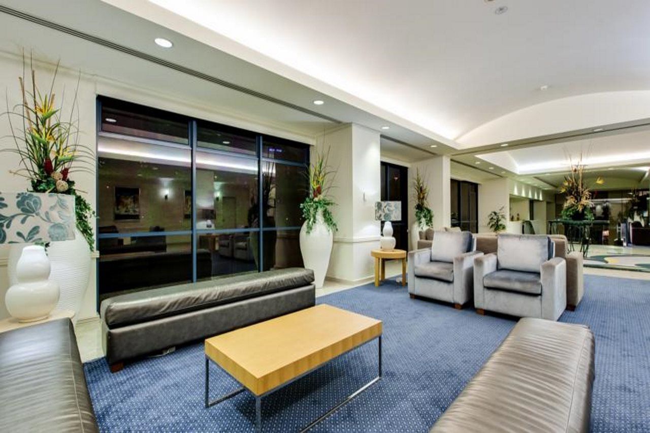 Aparthotel Dockside 4*