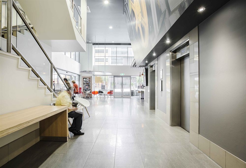 Hotel Indigo Centre By Ihg 5*