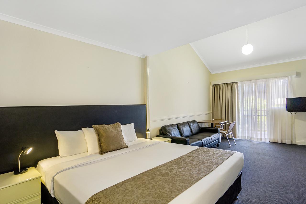 Toowong & Aparthotel 3*