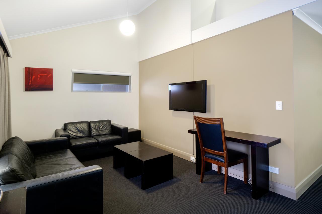 Toowong & Aparthotel 3*
