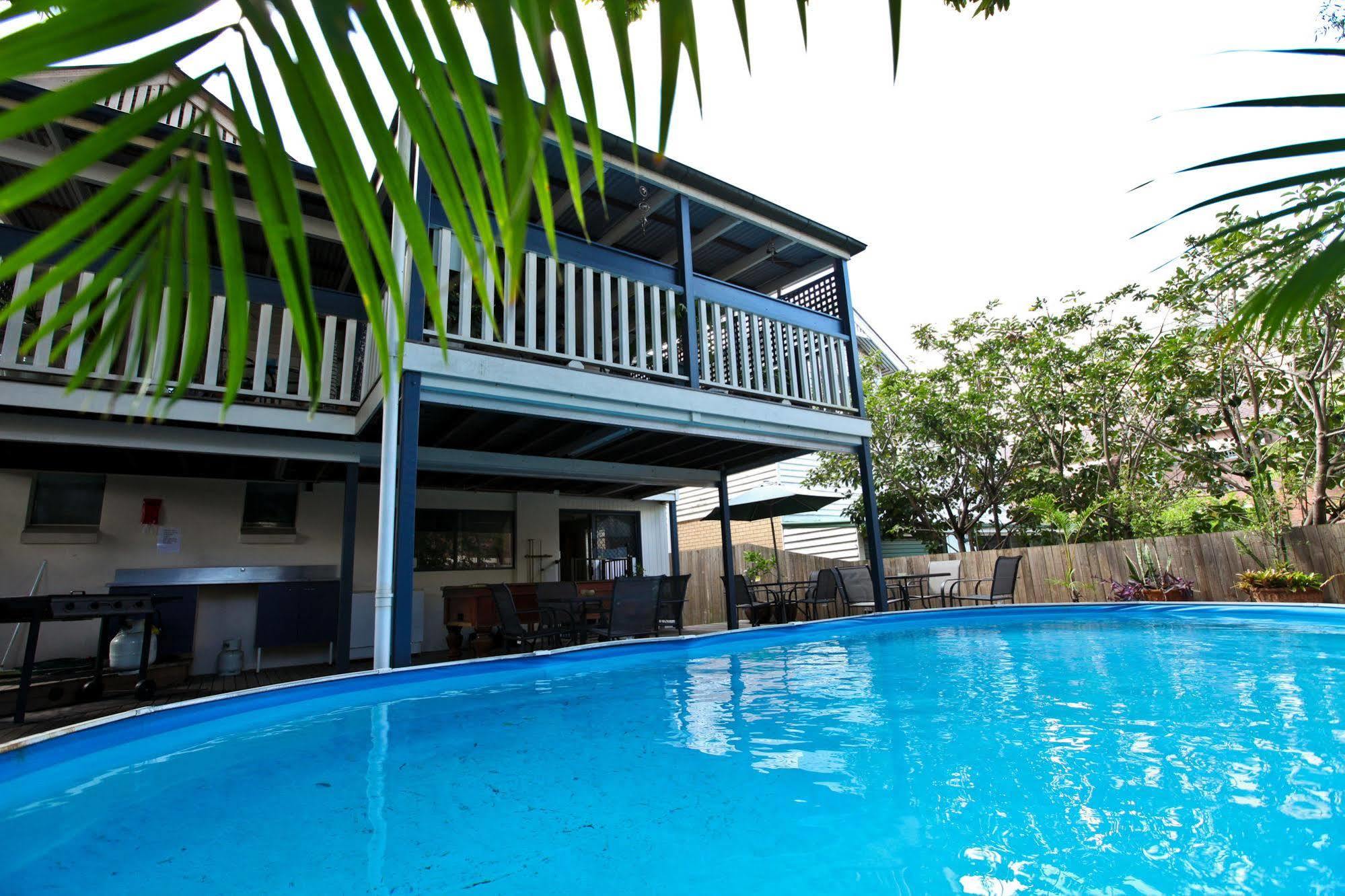 Bowen Terrace Motel 3*