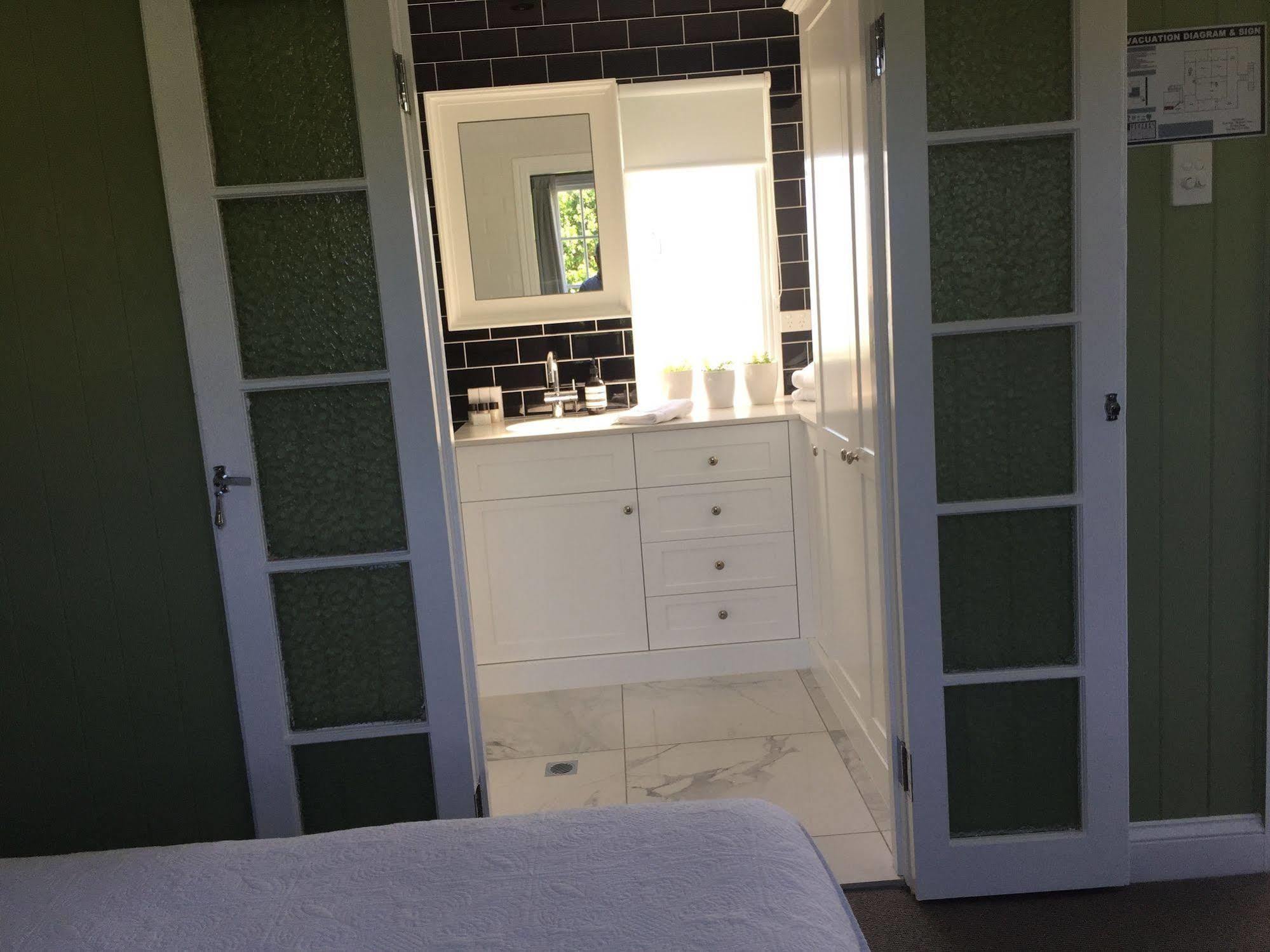 Heal House Bed & Breakfast 4*