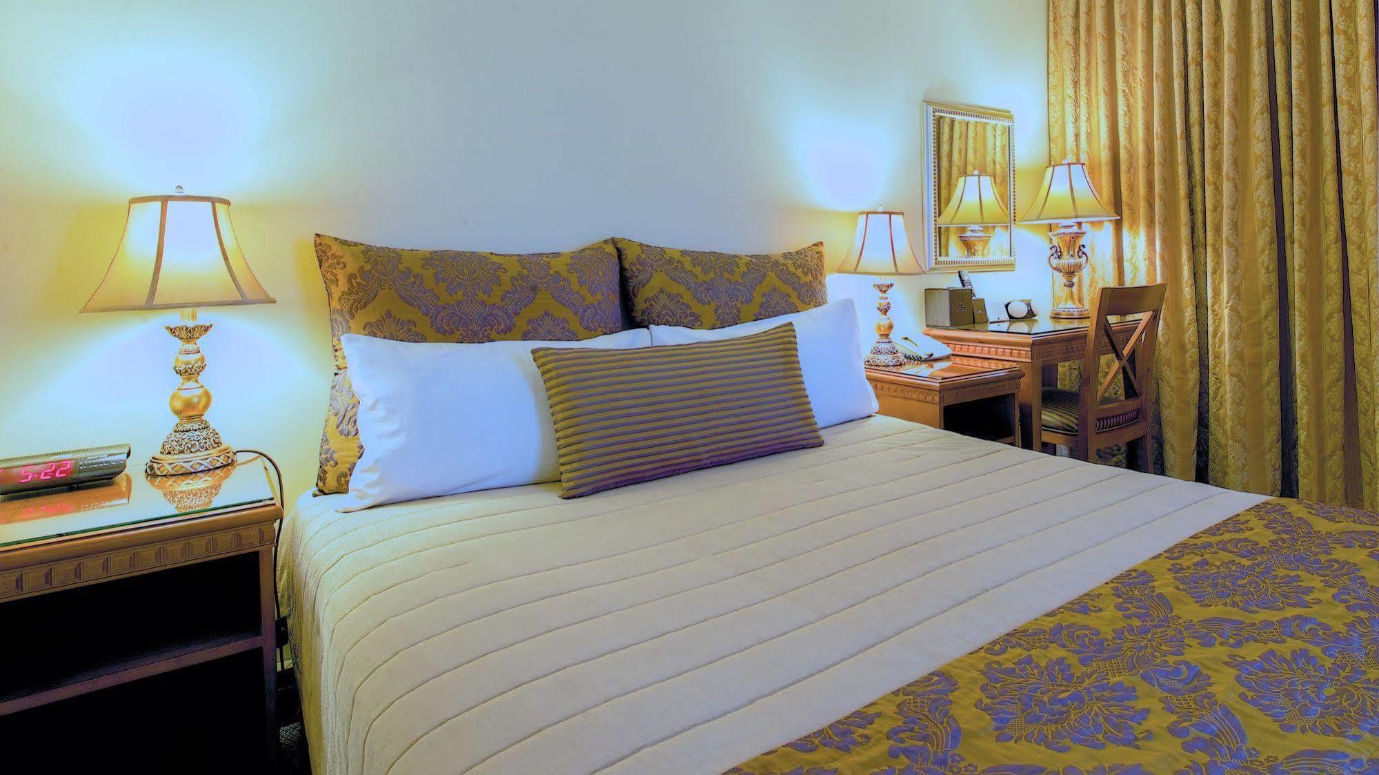 Soho 3*