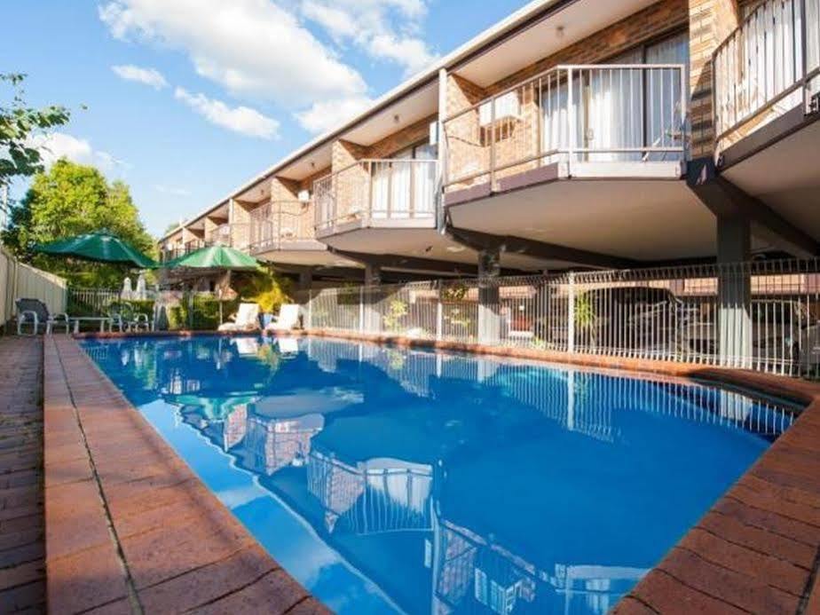 Motel Airport Admiralty 3*