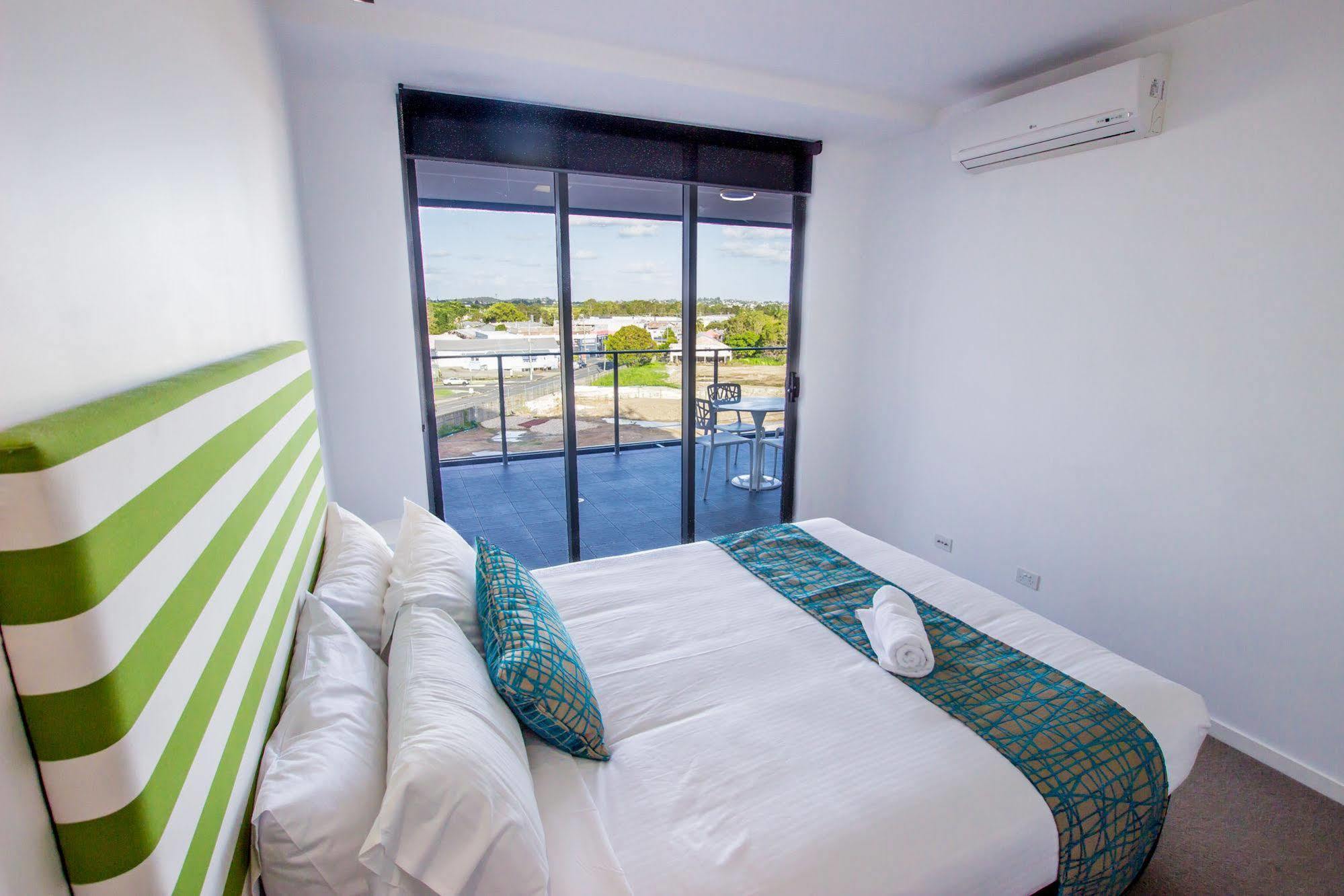 Eastwood Aparthotel 5*