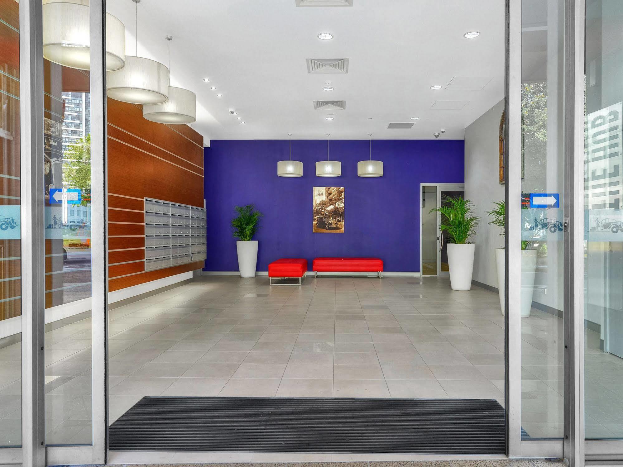 The Hub 4*