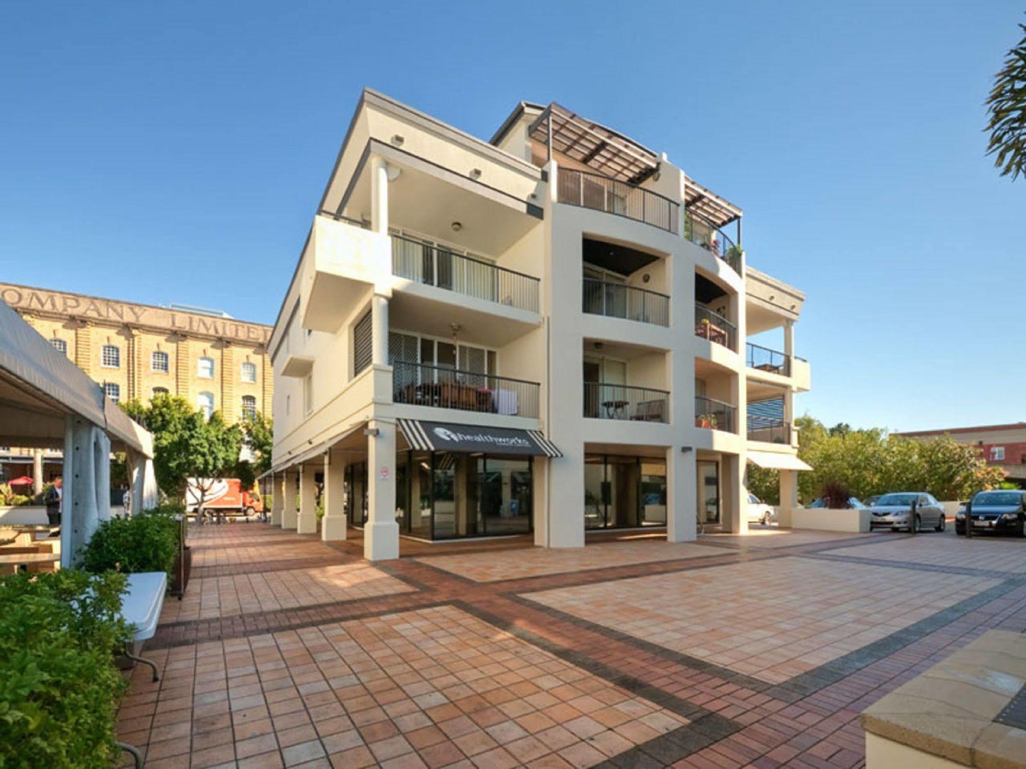 Aparthotel Goldsborough Place 4*
