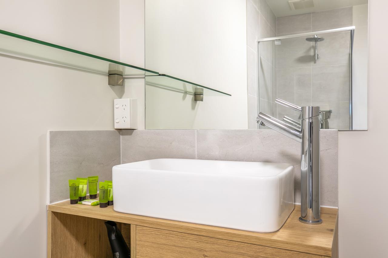 Nightcap At Chardons Corner Hotel