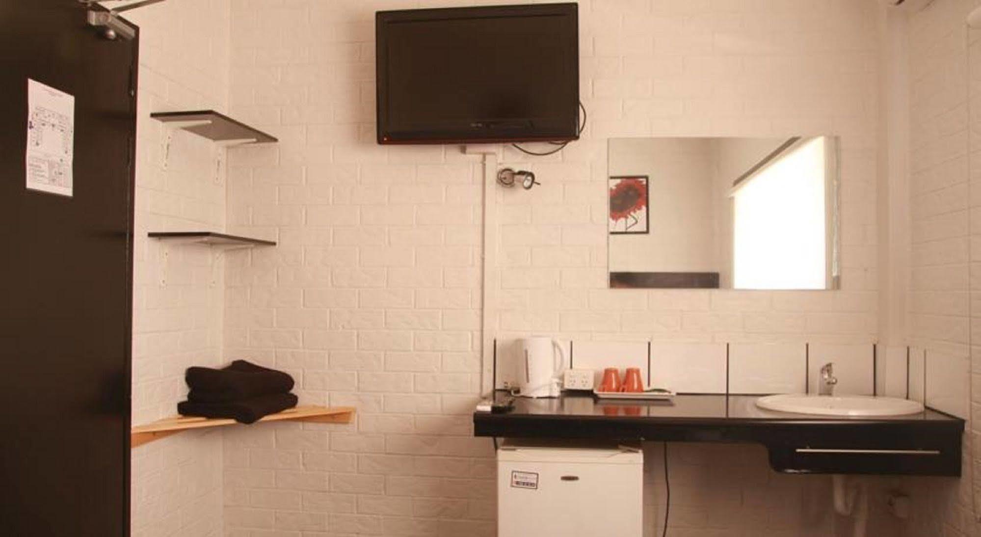 Ascot Budget & Residences 3* Brisbane
