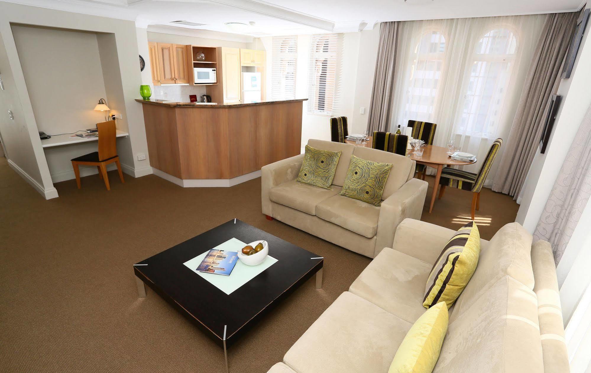 Manor 4*