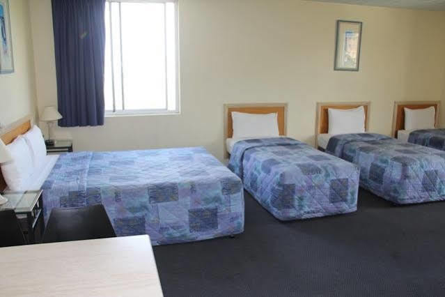 Hamilton Motor Motel