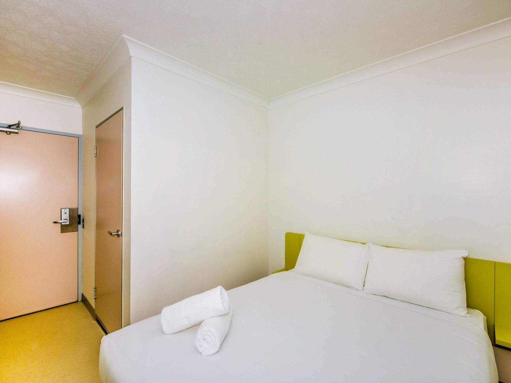 Ibis Budget Airport 3*